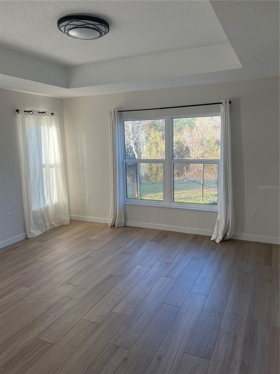 Image 14 of 29 For 254 Sunrise Boulevard