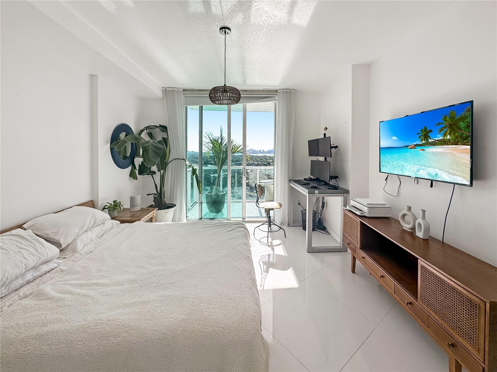 Image 20 of 40 For 6700 Indian Creek Drive Ph7