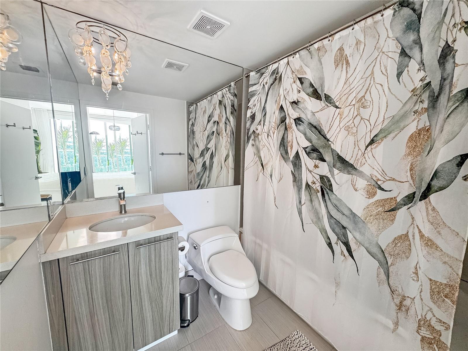 Image 21 of 40 For 6700 Indian Creek Drive Ph7