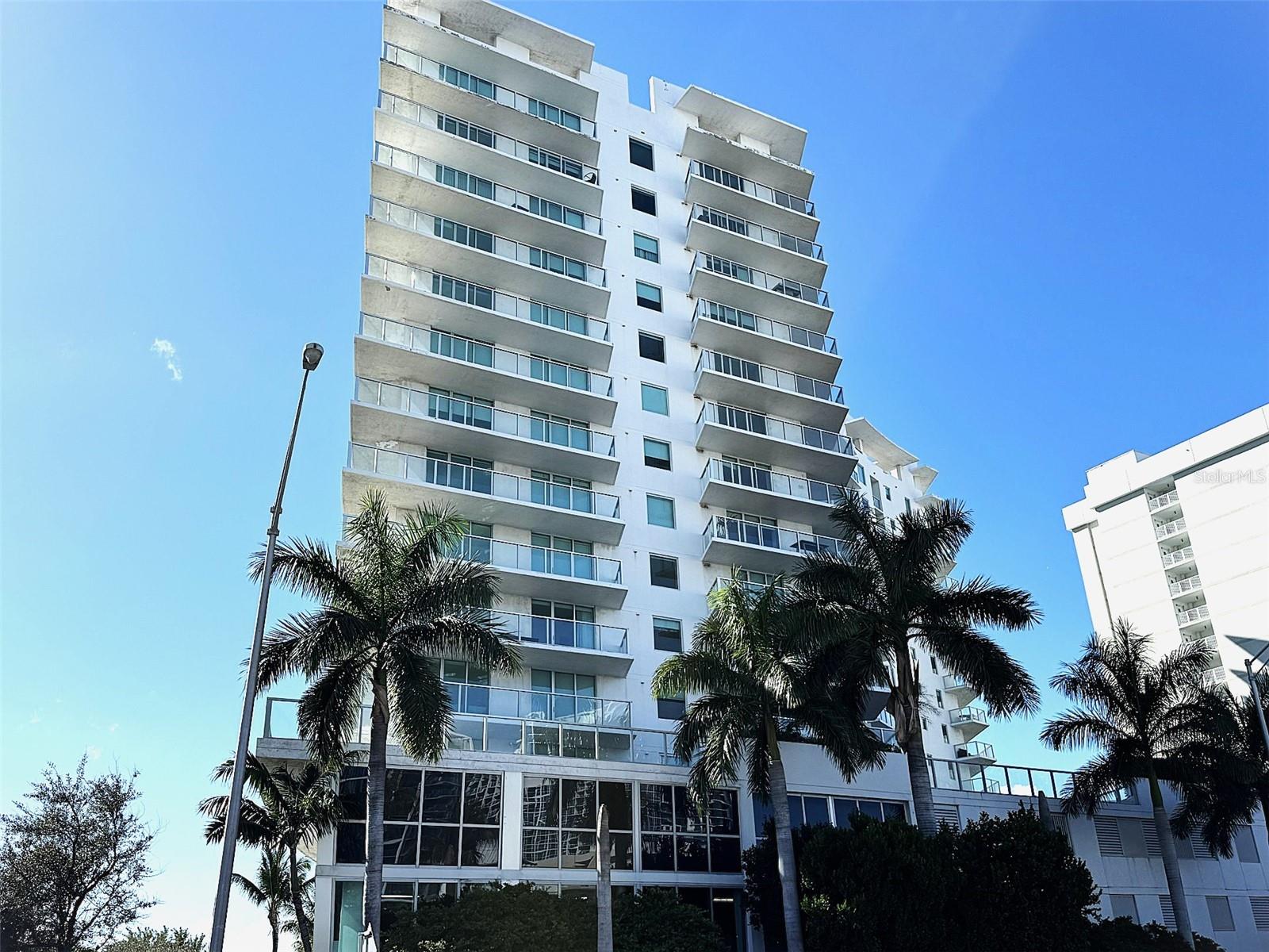 Image 33 of 40 For 6700 Indian Creek Drive Ph7