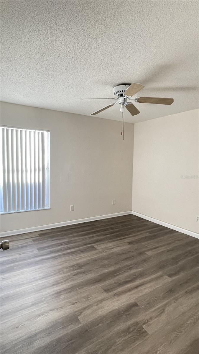 Image 15 of 20 For 1365 Epson Oaks Way