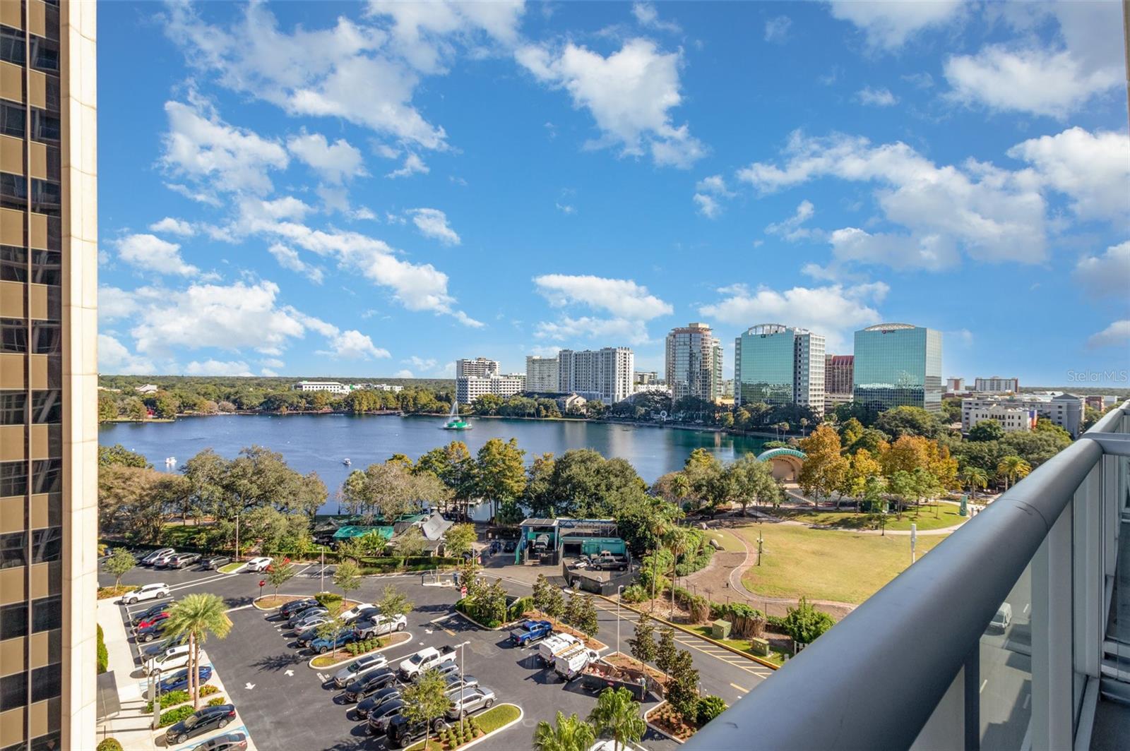 Image 16 of 28 For 150 Robinson Street 811