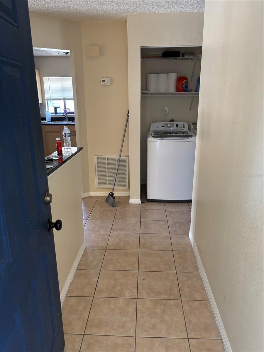 Image 5 of 19 For 90 Hidden Lake Drive 178