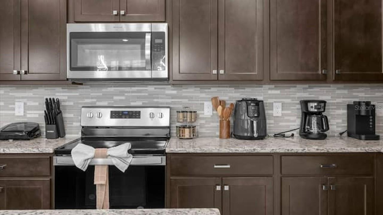 Image 11 of 63 For 1236 Blue Island Drive