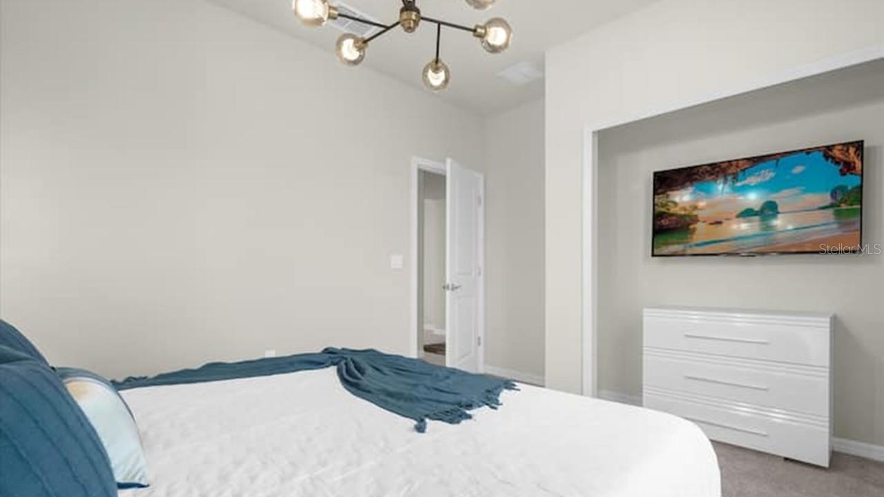 Image 19 of 63 For 1236 Blue Island Drive