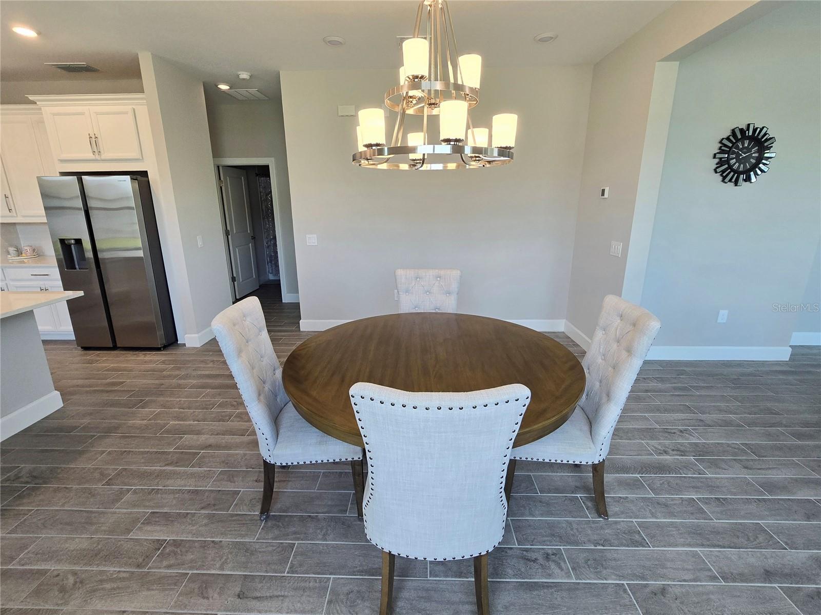 Image 4 of 33 For 1001 Umbria Drive