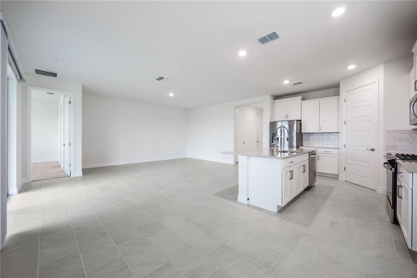 Image 13 of 32 For 3944 Kennebunk Loop