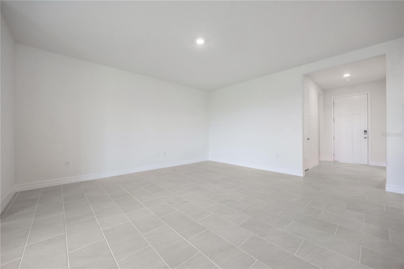 Image 17 of 32 For 3944 Kennebunk Loop