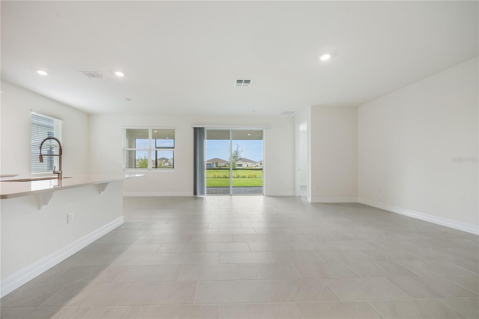 Image 4 of 32 For 3944 Kennebunk Loop