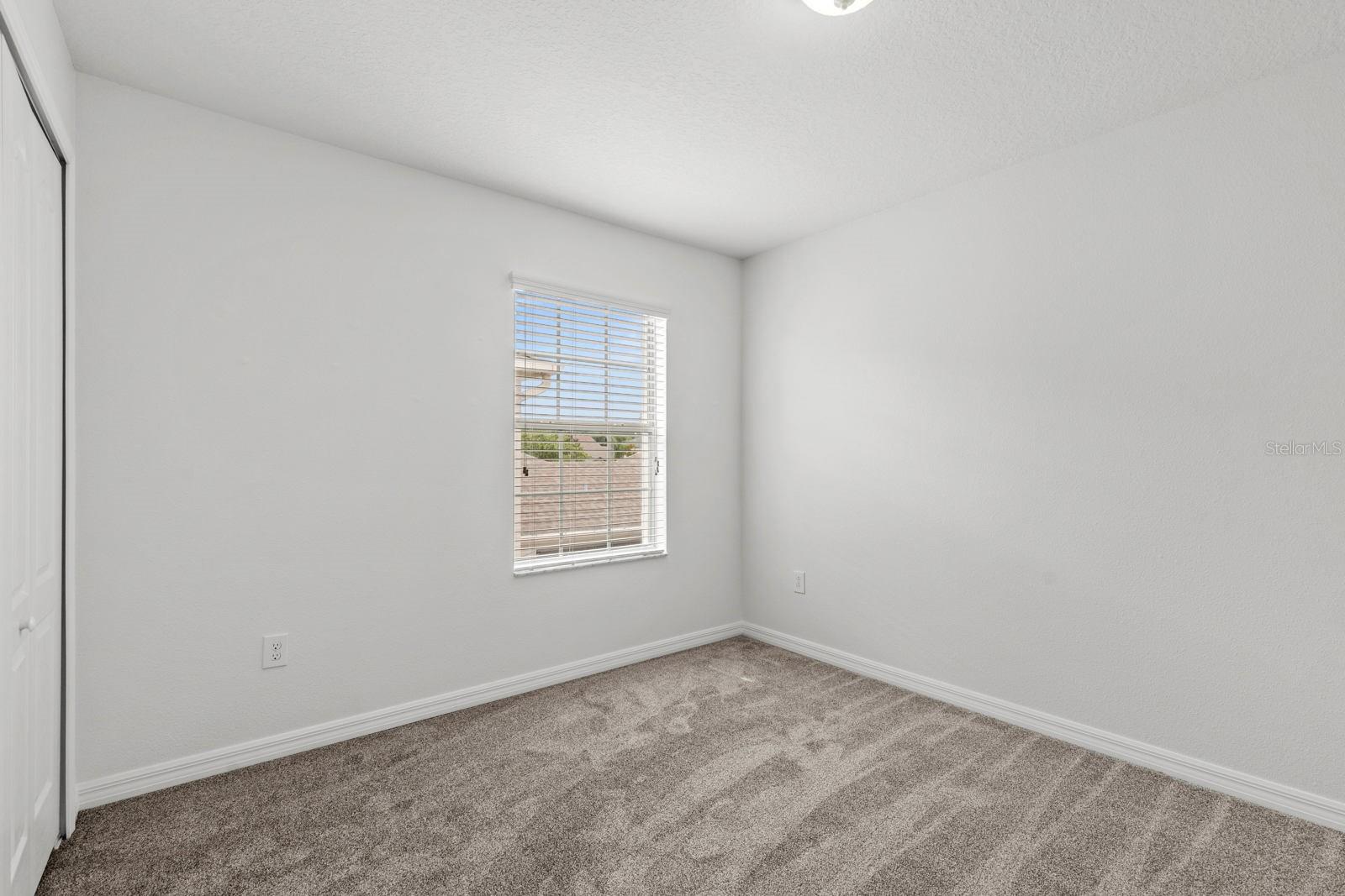 Image 10 of 19 For 13075 Calderdale Avenue