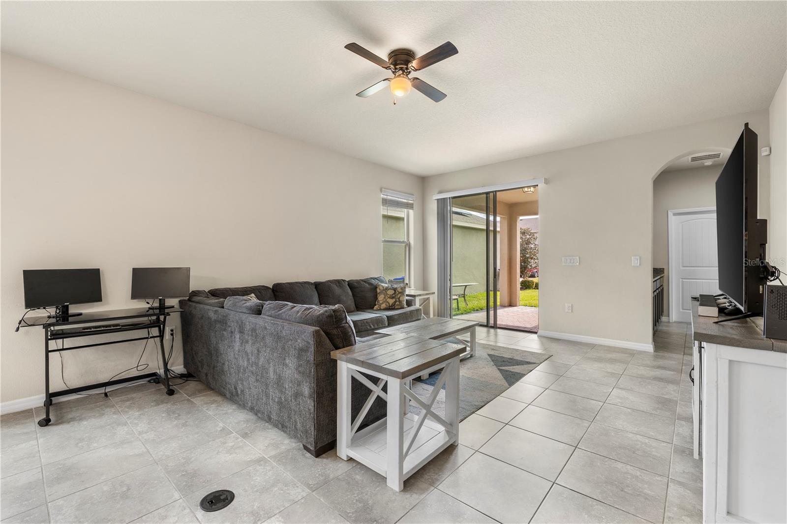 Image 10 of 52 For 10697 Atwater Bay Drive