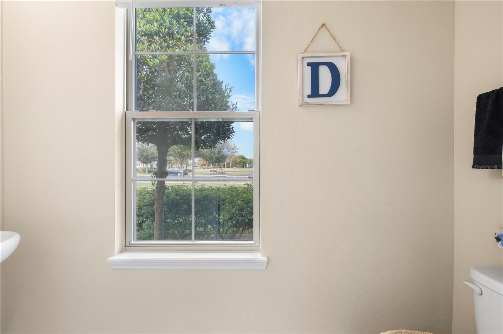 Image 13 of 52 For 10697 Atwater Bay Drive