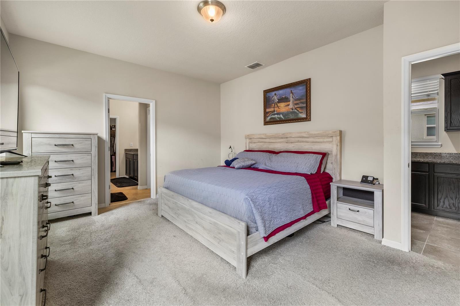 Image 14 of 52 For 10697 Atwater Bay Drive