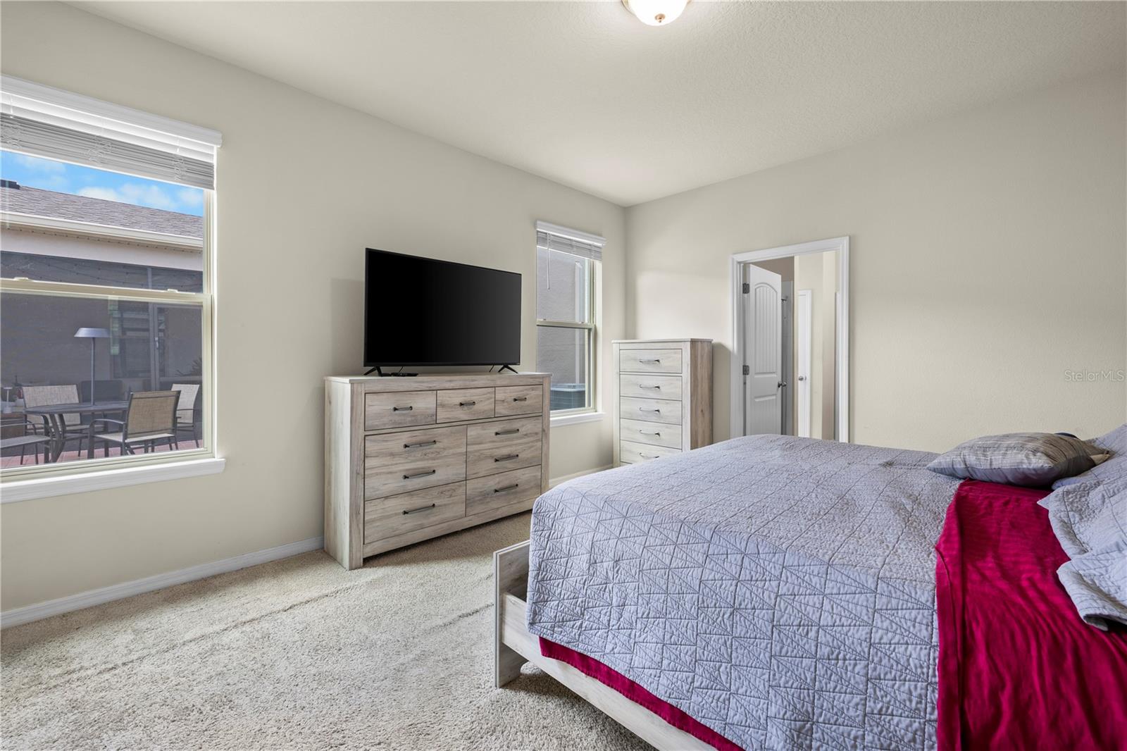 Image 15 of 52 For 10697 Atwater Bay Drive