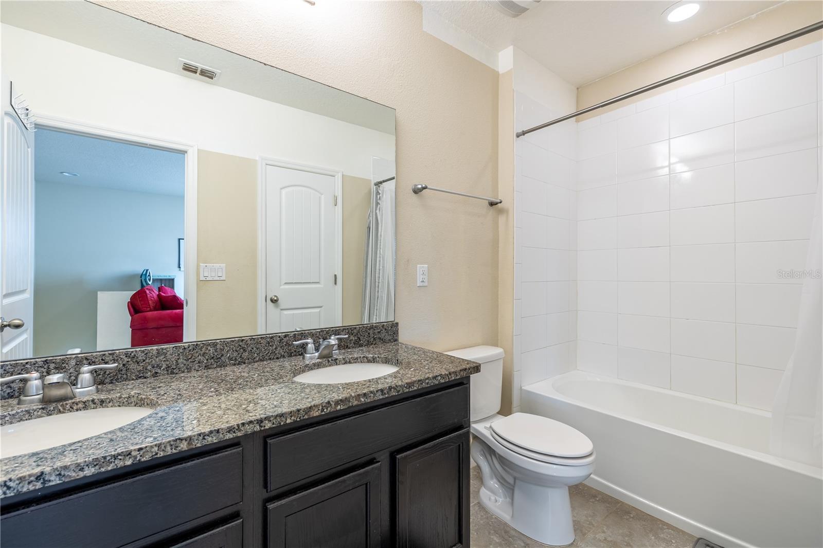 Image 23 of 52 For 10697 Atwater Bay Drive