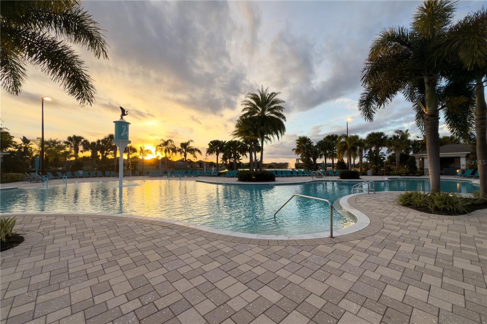 Image 37 of 52 For 10697 Atwater Bay Drive