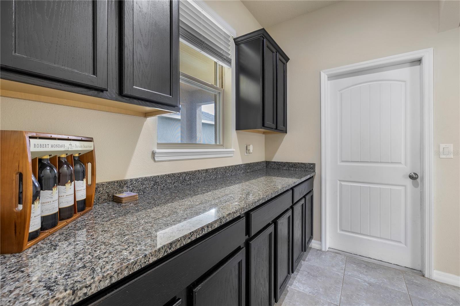 Image 6 of 52 For 10697 Atwater Bay Drive