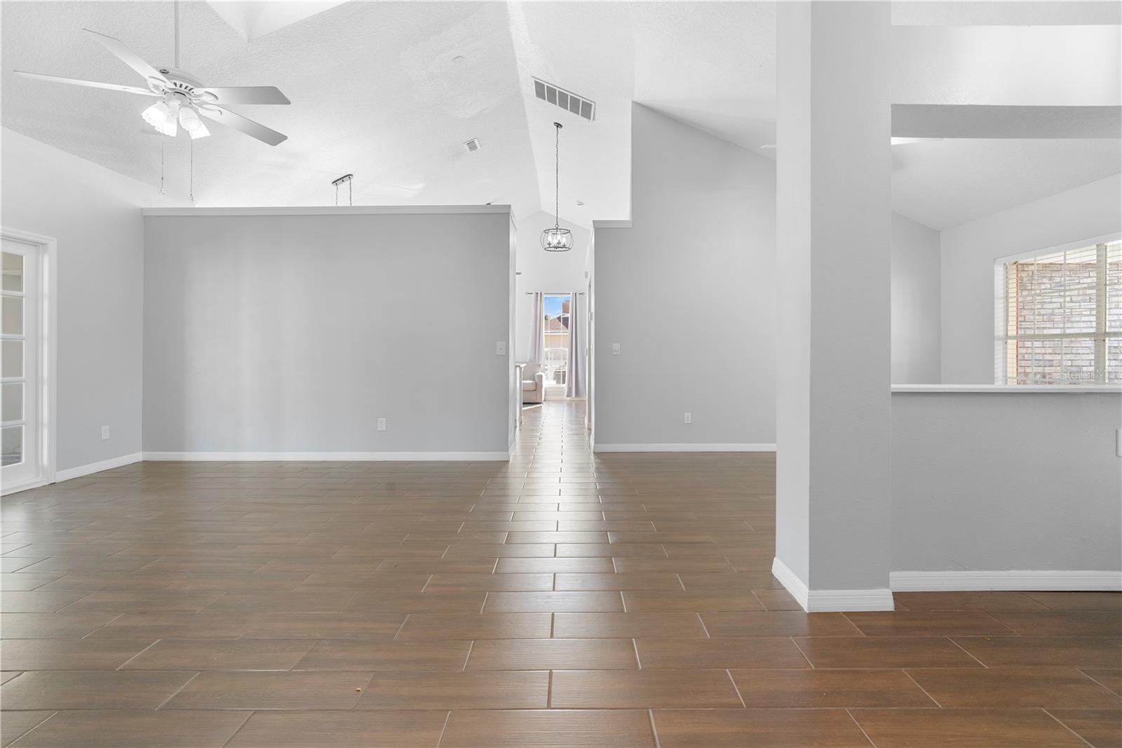 Image 17 of 46 For 1573 Errol Parkway