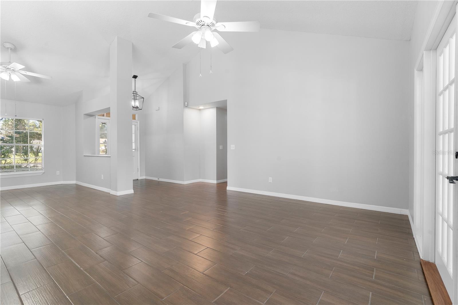 Image 20 of 46 For 1573 Errol Parkway