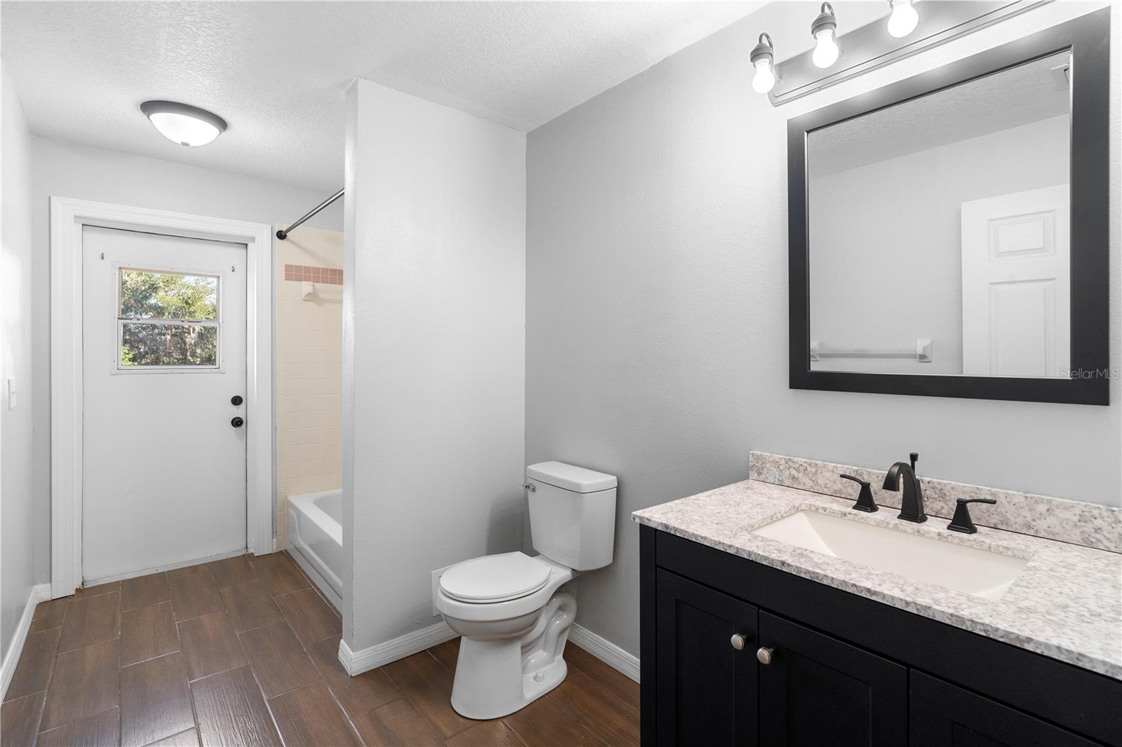 Image 23 of 46 For 1573 Errol Parkway