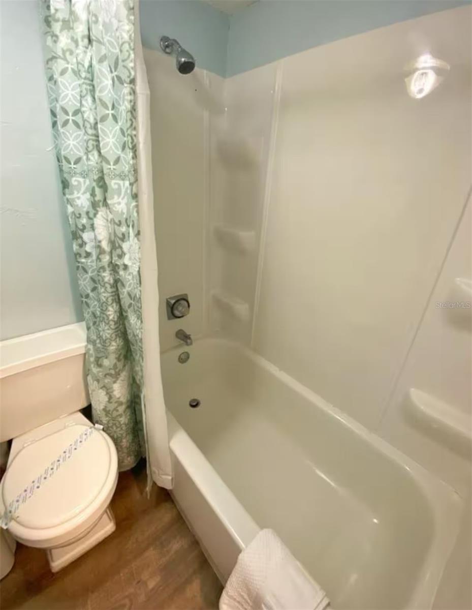 Image 13 of 14 For 313 Atlantic Avenue 4100