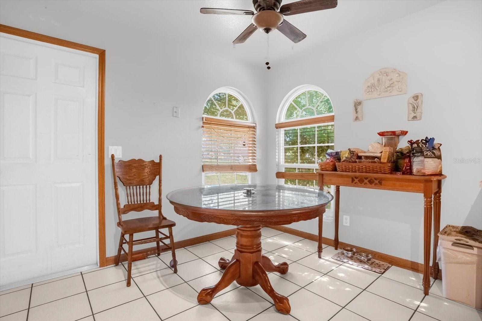 Image 10 of 25 For 10303 Winding Creek Lane