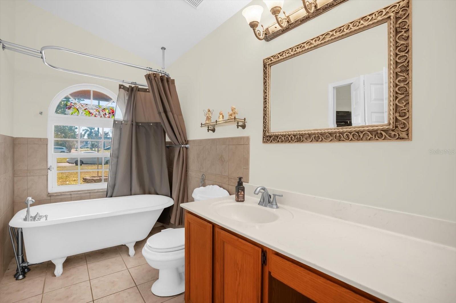 Image 14 of 25 For 10303 Winding Creek Lane