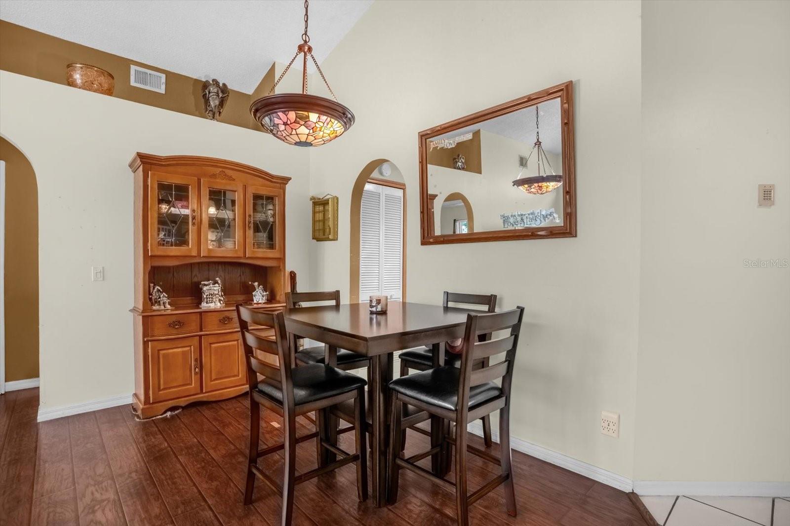 Image 4 of 25 For 10303 Winding Creek Lane