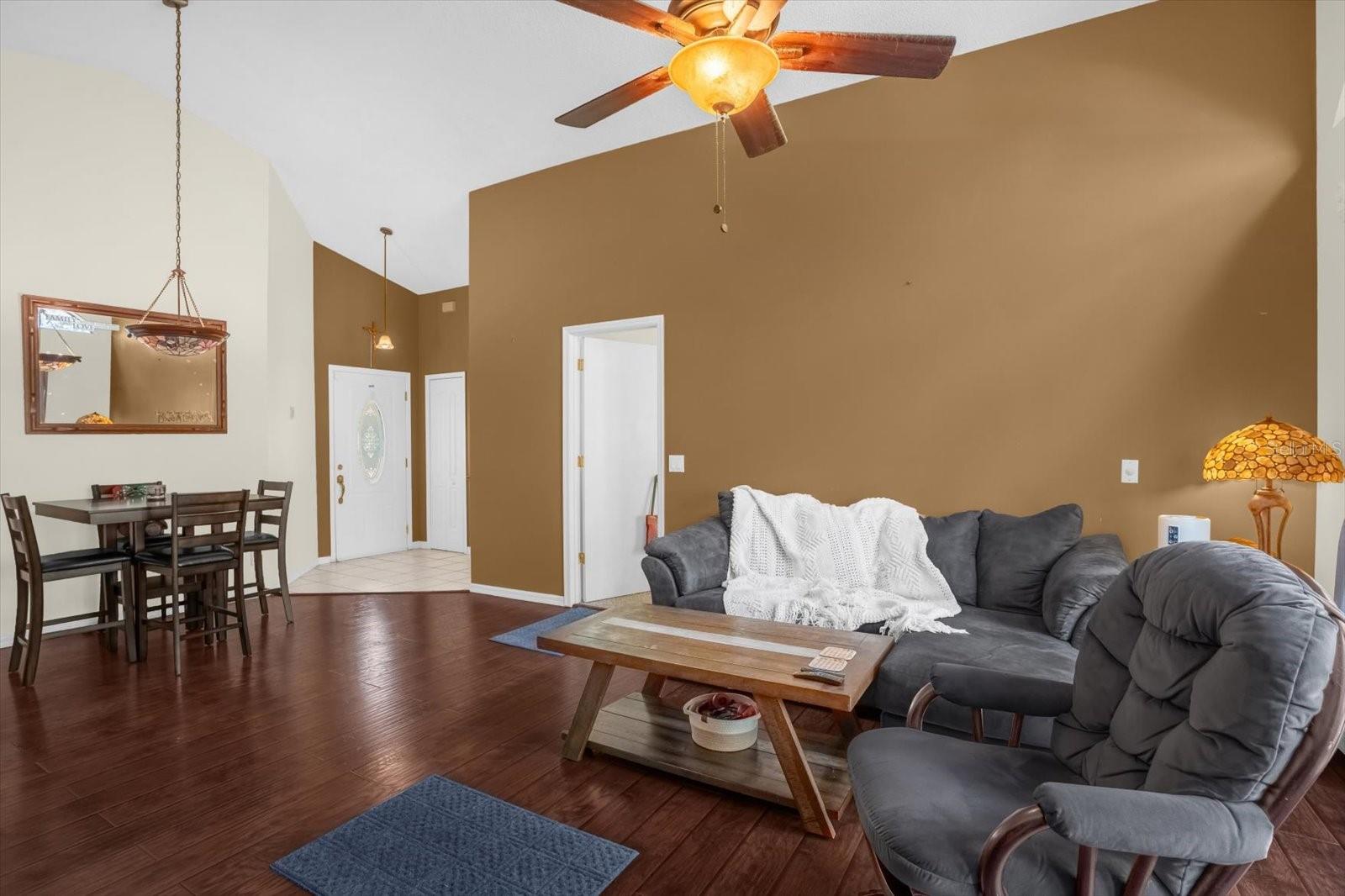 Image 5 of 25 For 10303 Winding Creek Lane