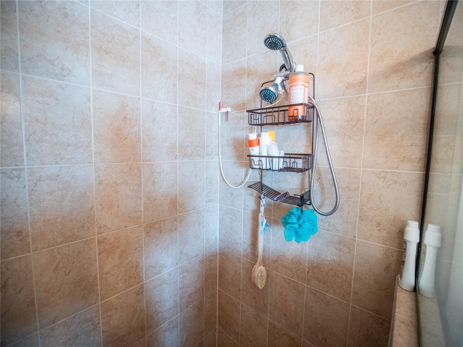 Image 19 of 36 For 6841 Helmsley Circle