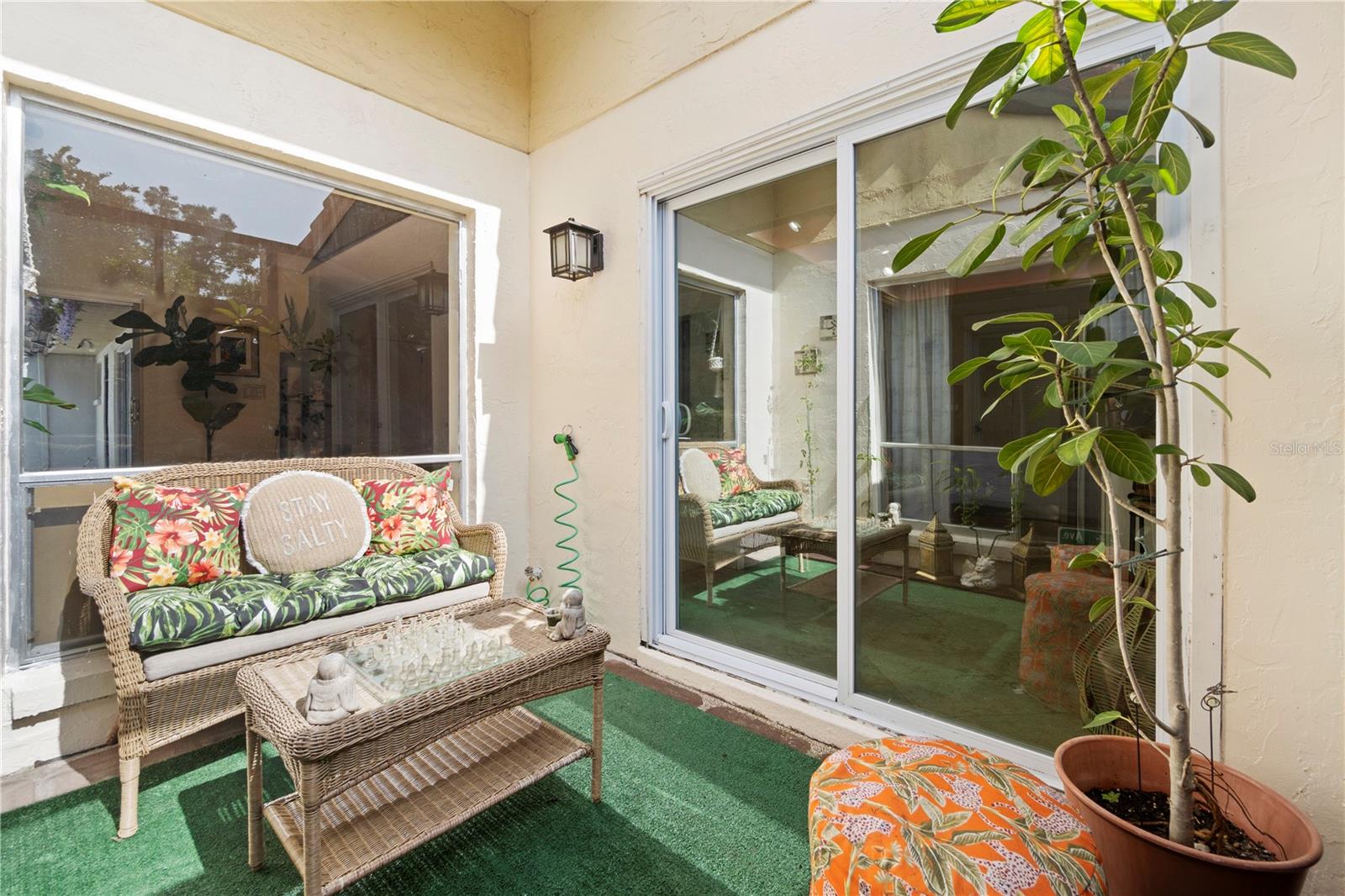 Image 15 of 27 For 5059 Jamaica Circle 15