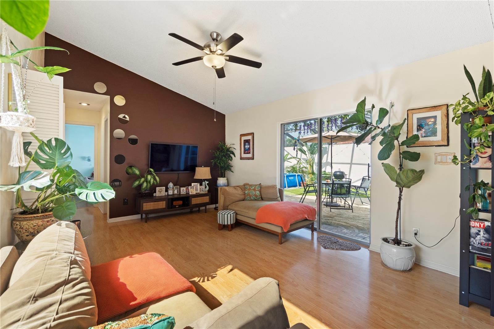 Image 16 of 27 For 5059 Jamaica Circle 15