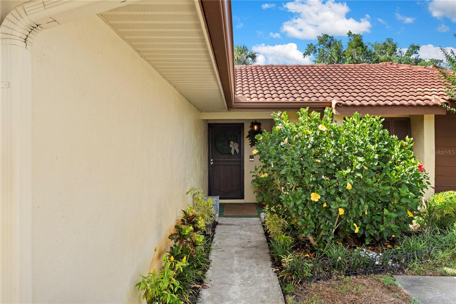 Image 4 of 27 For 5059 Jamaica Circle 15