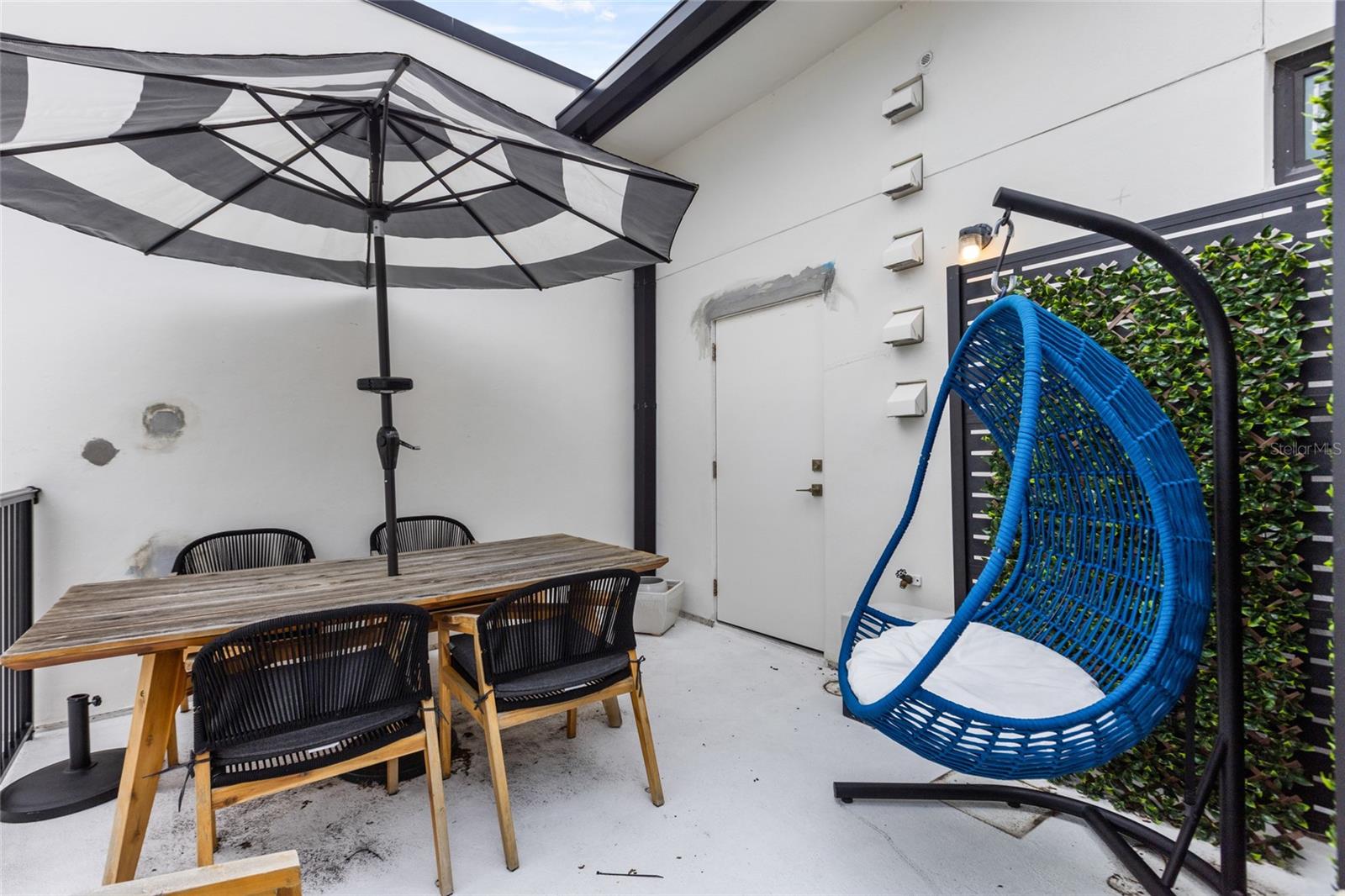 Image 30 of 32 For 758 Highland Avenue 13