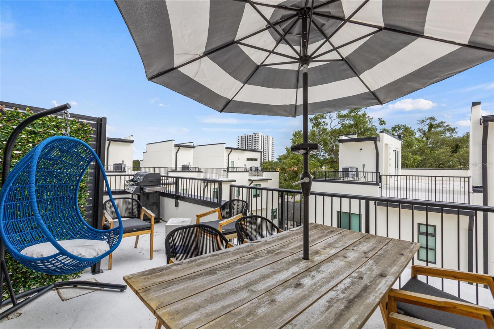 Image 31 of 32 For 758 Highland Avenue 13