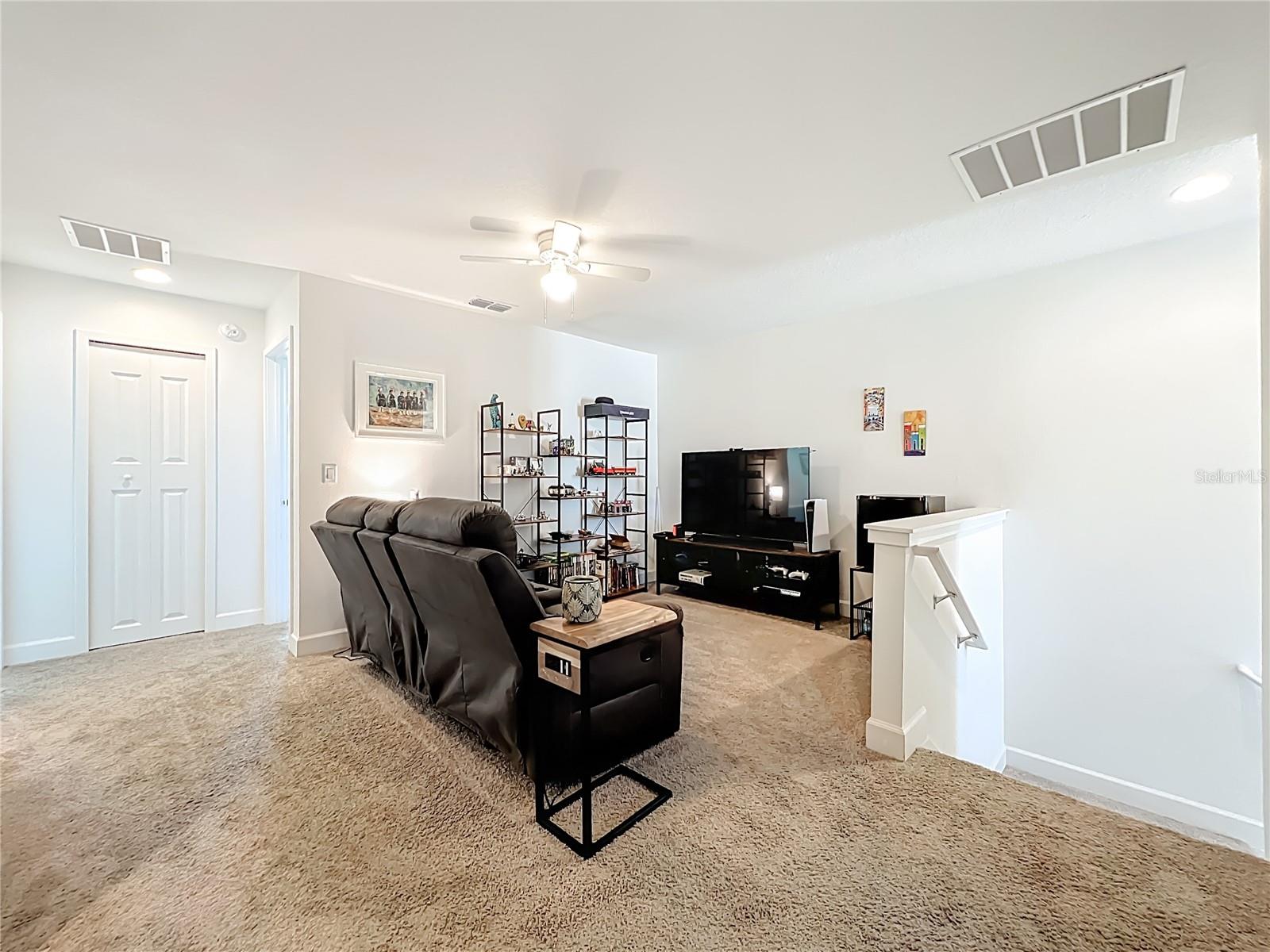 Image 21 of 43 For 1393 Captiva Cove 21