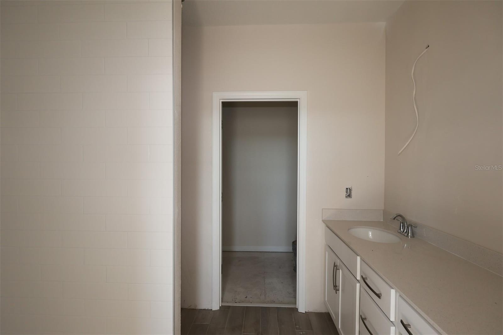 Image 12 of 24 For 5204 Center Lake Ranch Boulevard