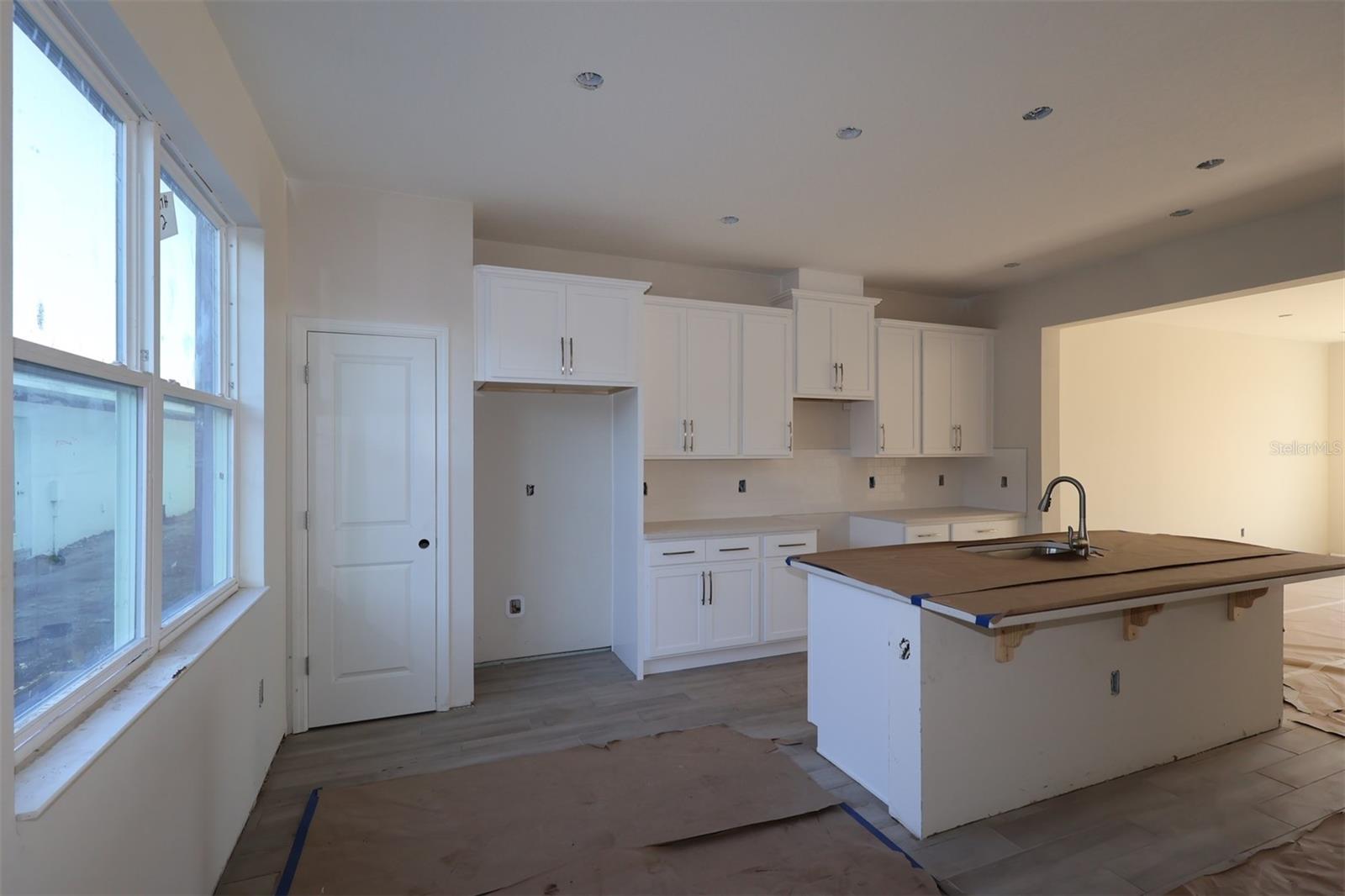 Image 4 of 24 For 5204 Center Lake Ranch Boulevard