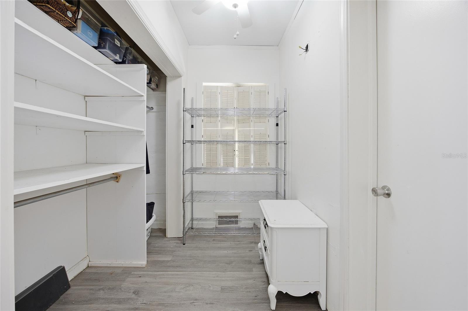 Image 29 of 64 For 280 Palm Court