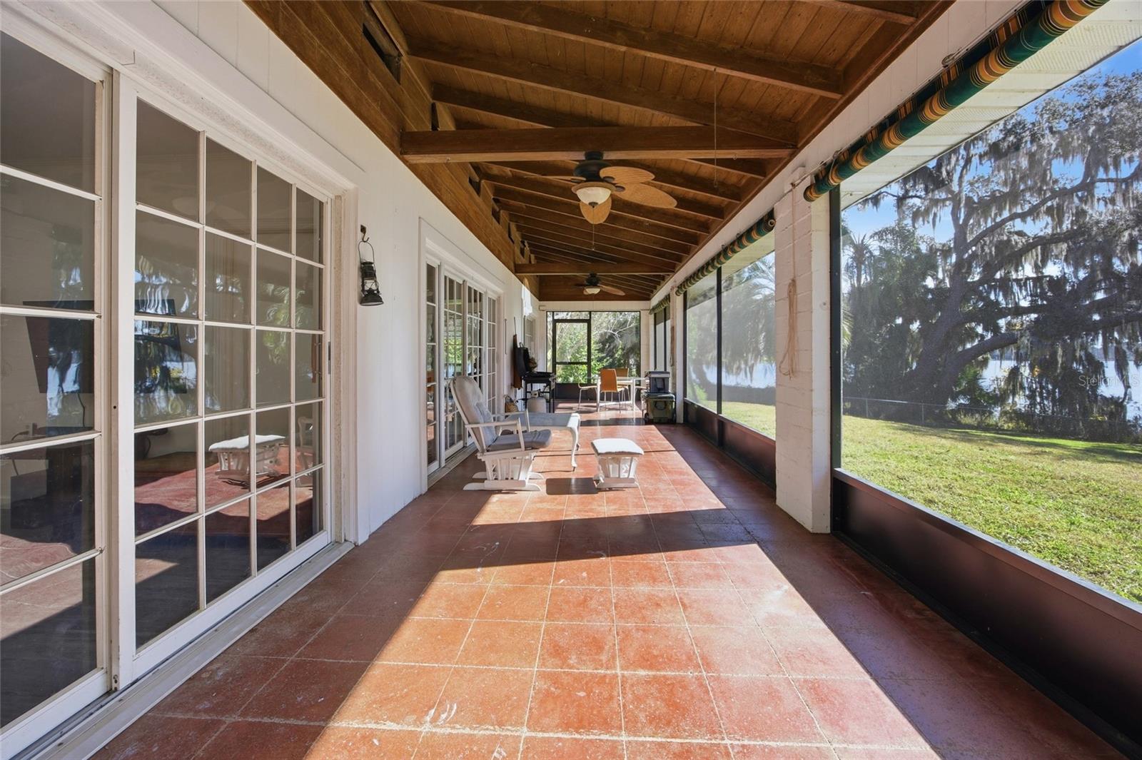 Image 31 of 64 For 280 Palm Court