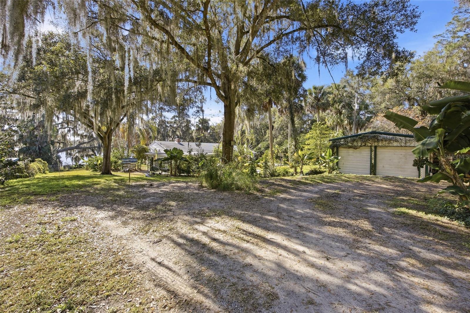 Image 46 of 64 For 280 Palm Court