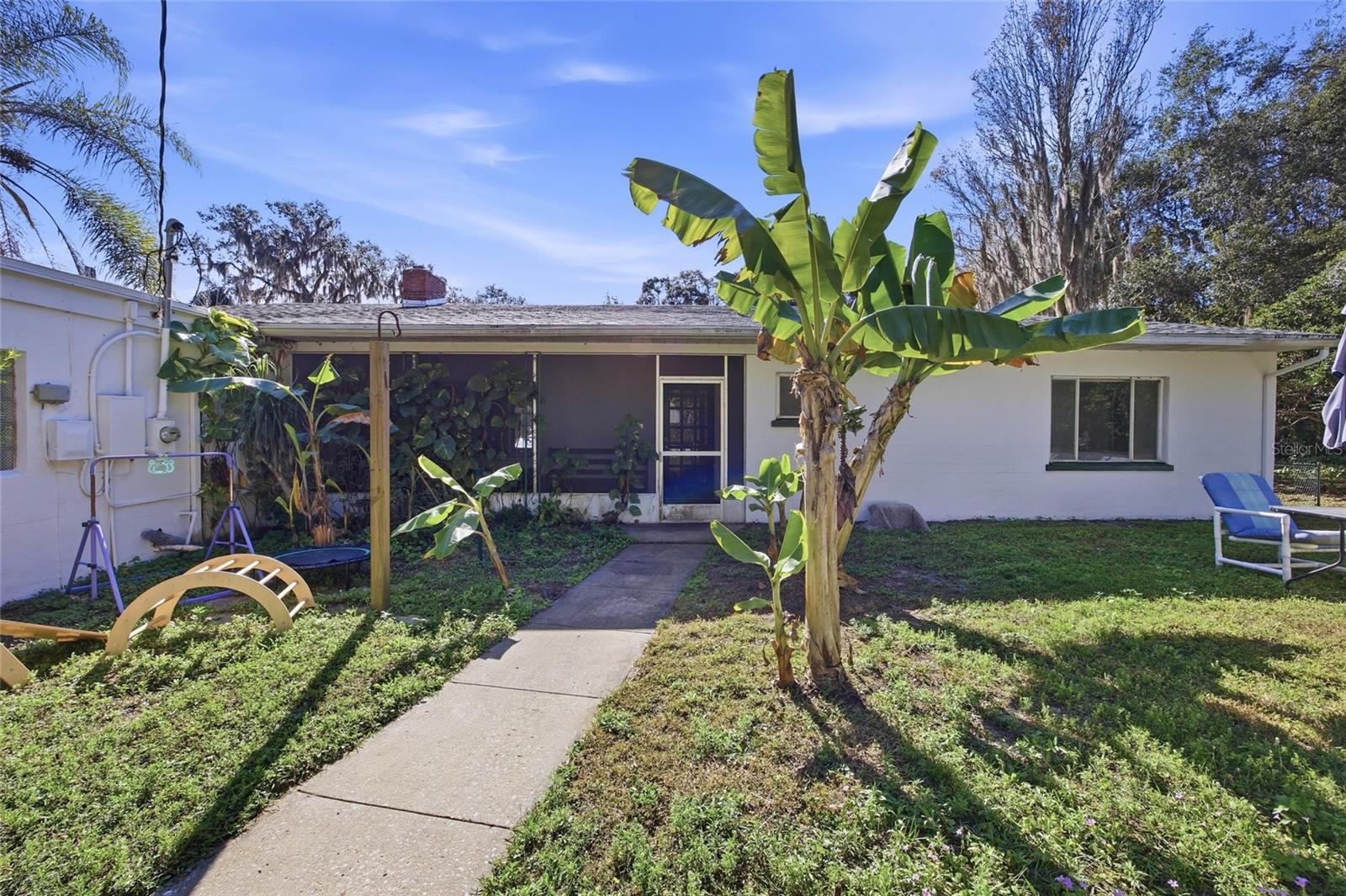 Image 57 of 64 For 280 Palm Court