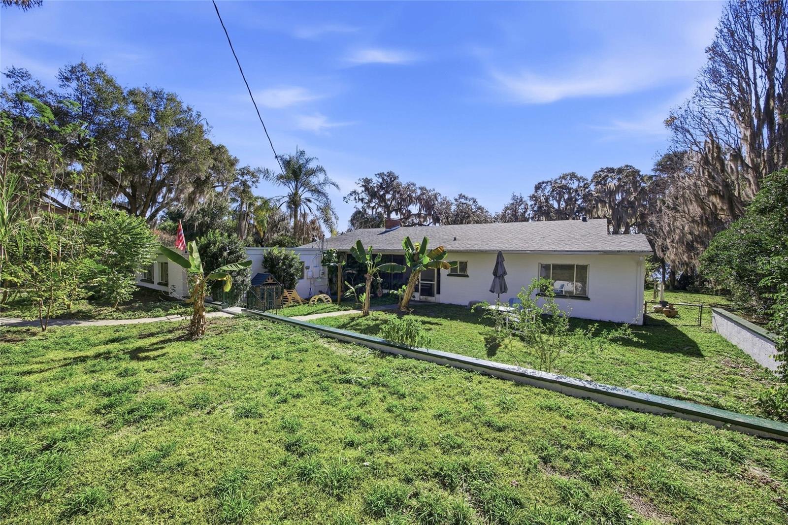 Image 58 of 64 For 280 Palm Court