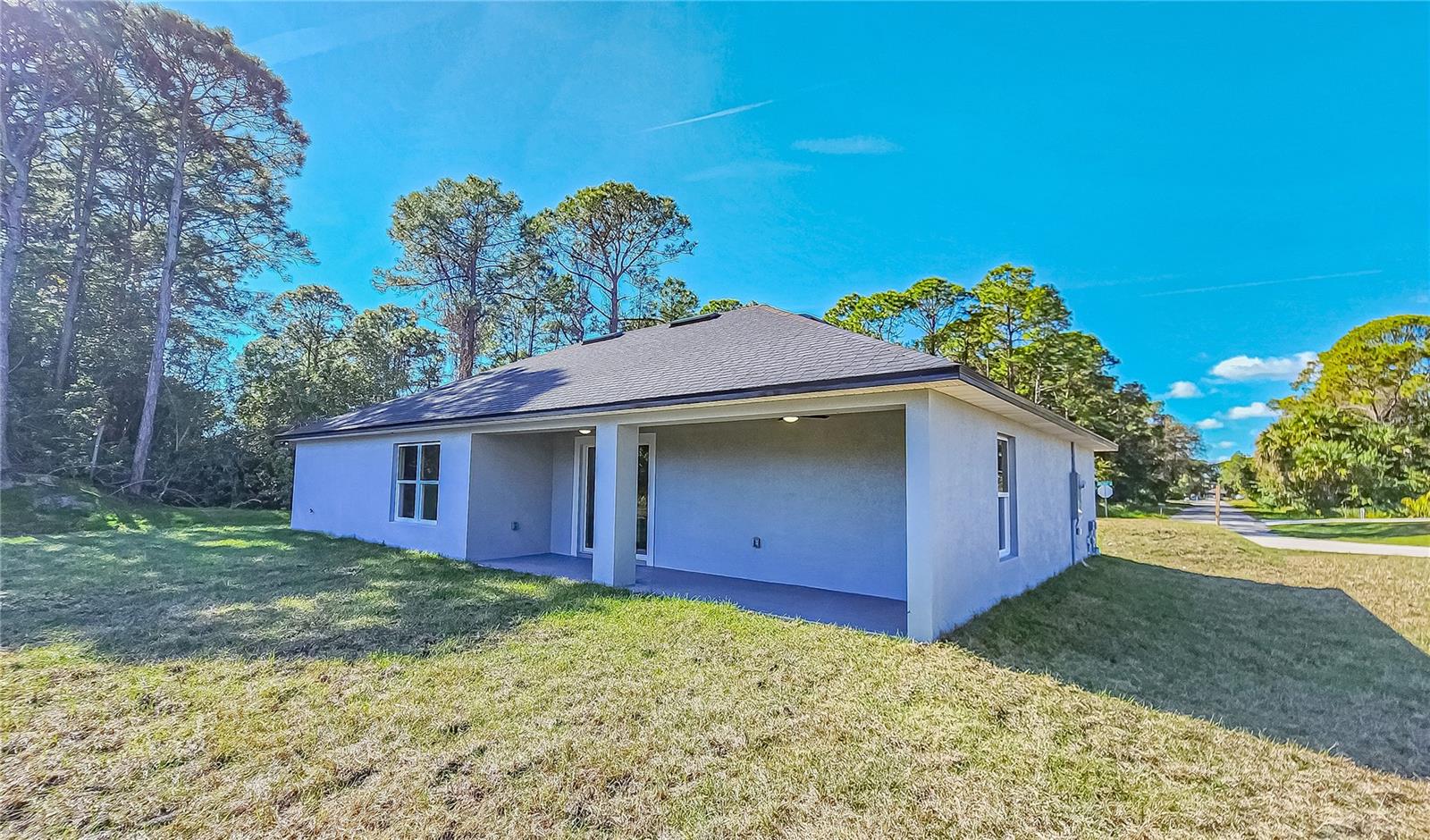 Image 4 of 23 For 849 Dalhart Avenue Sw