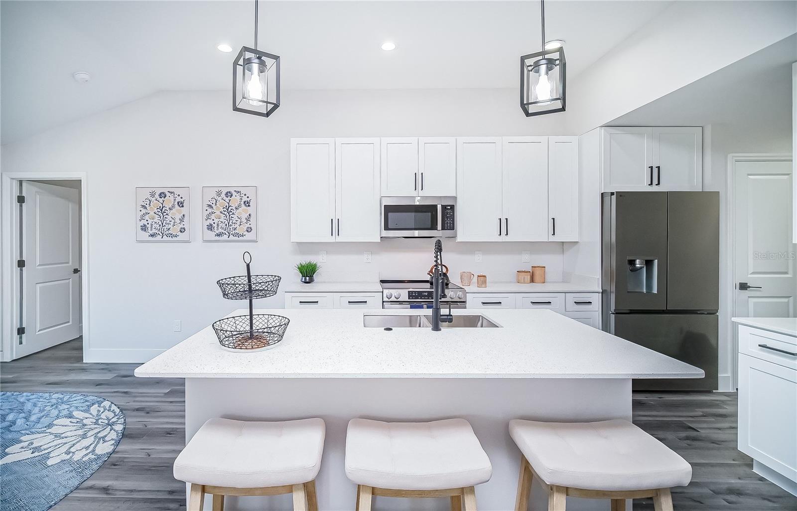 Image 8 of 23 For 849 Dalhart Avenue Sw