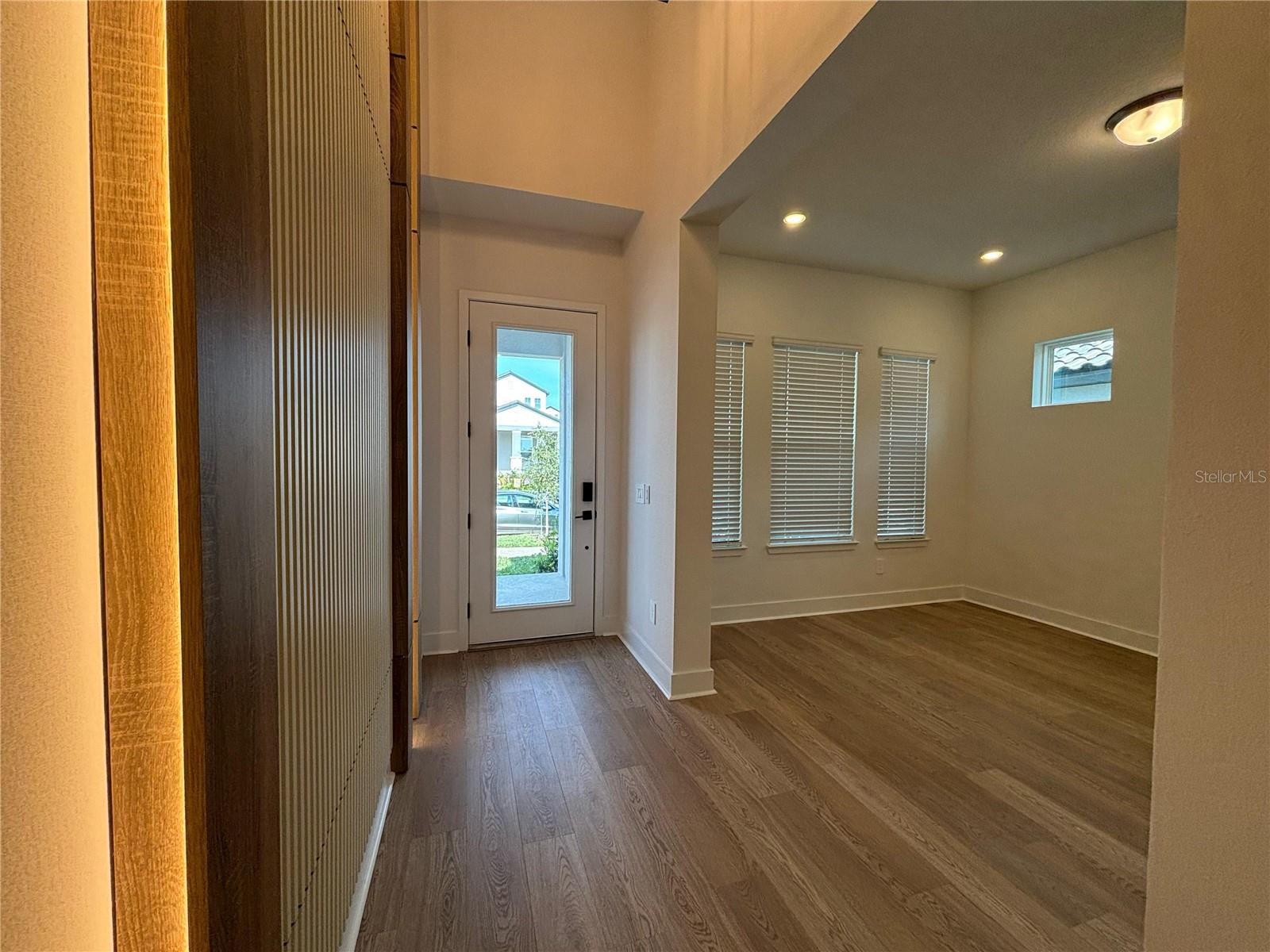 Image 3 of 51 For 5301 Citrus Leaf Boulevard