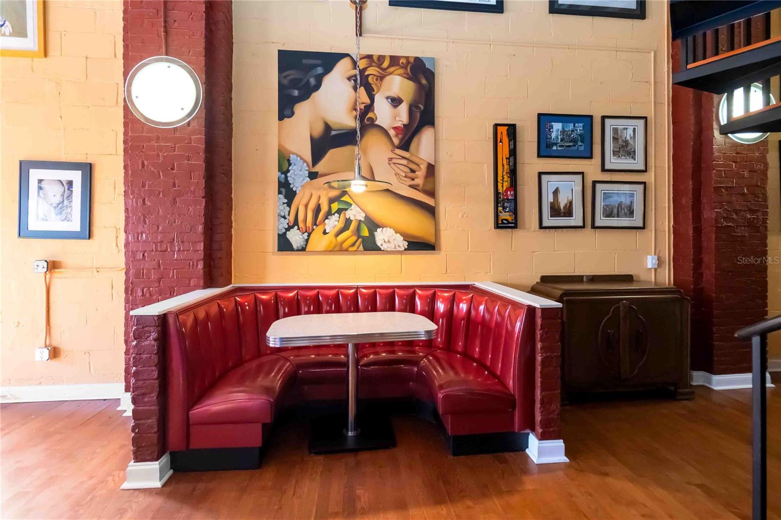 Image 15 of 46 For 62 Colonial Drive 301