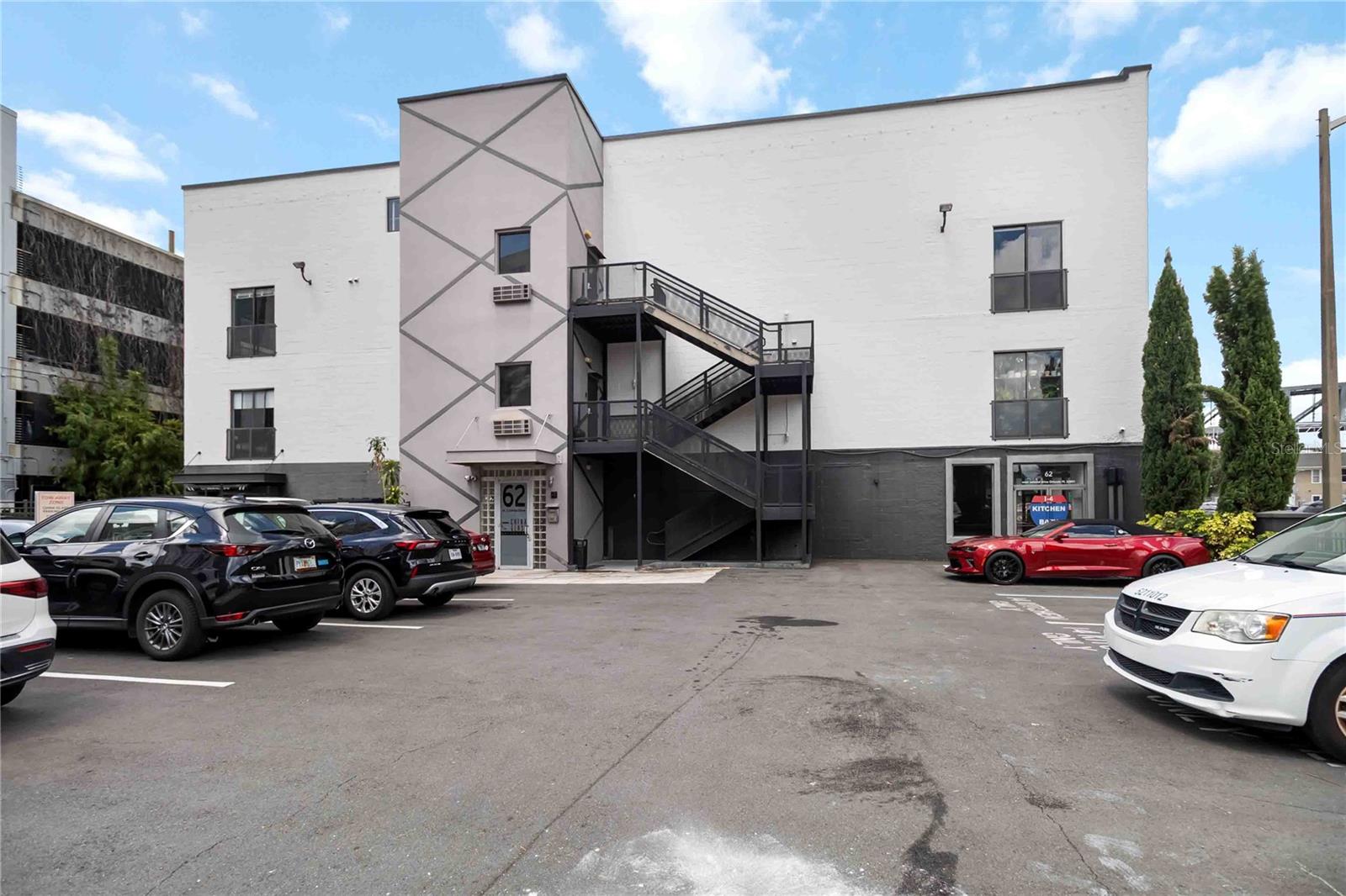 Image 31 of 46 For 62 Colonial Drive 301