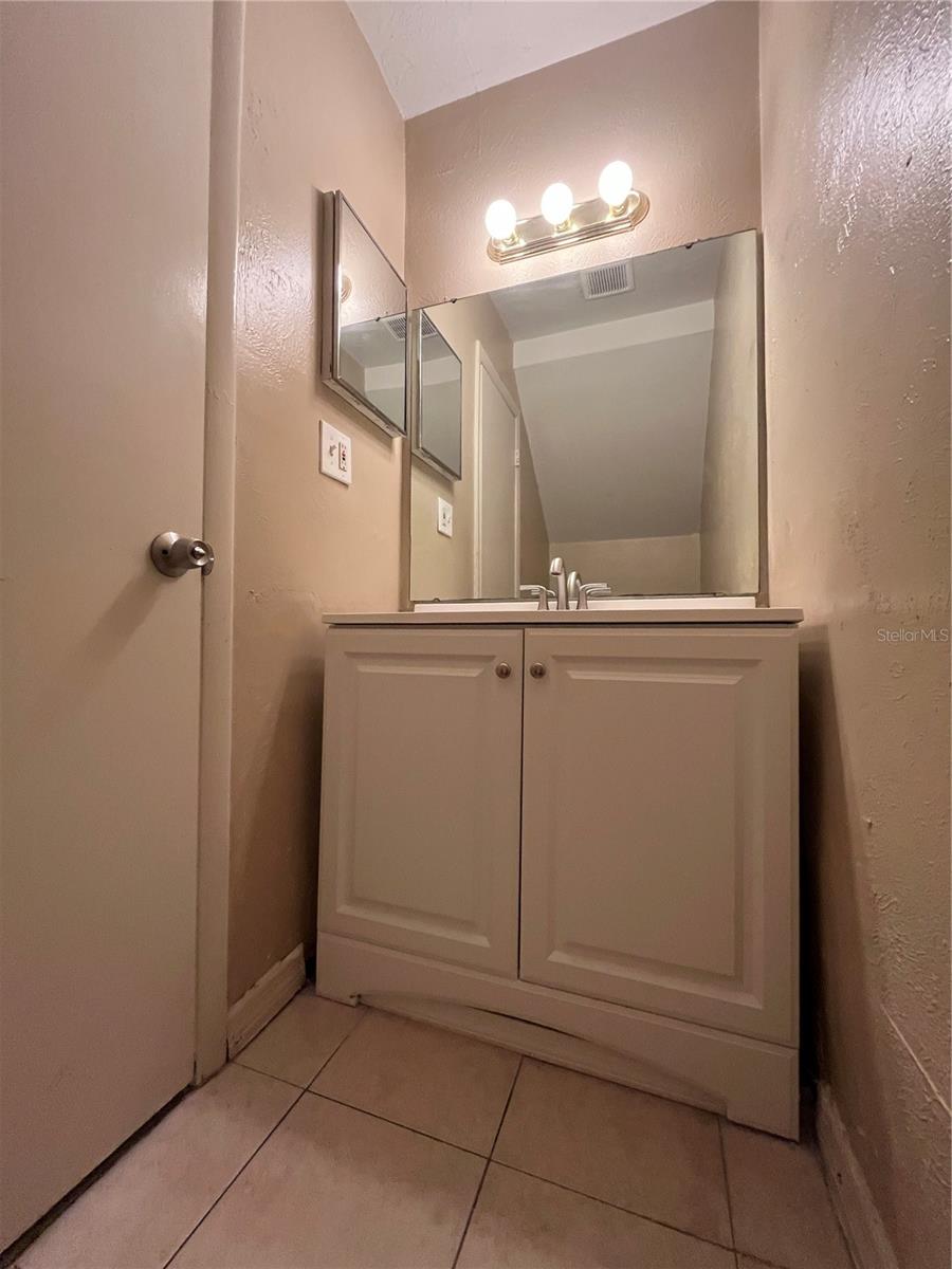 Image 16 of 23 For 3979 Crayrich Circle C-2