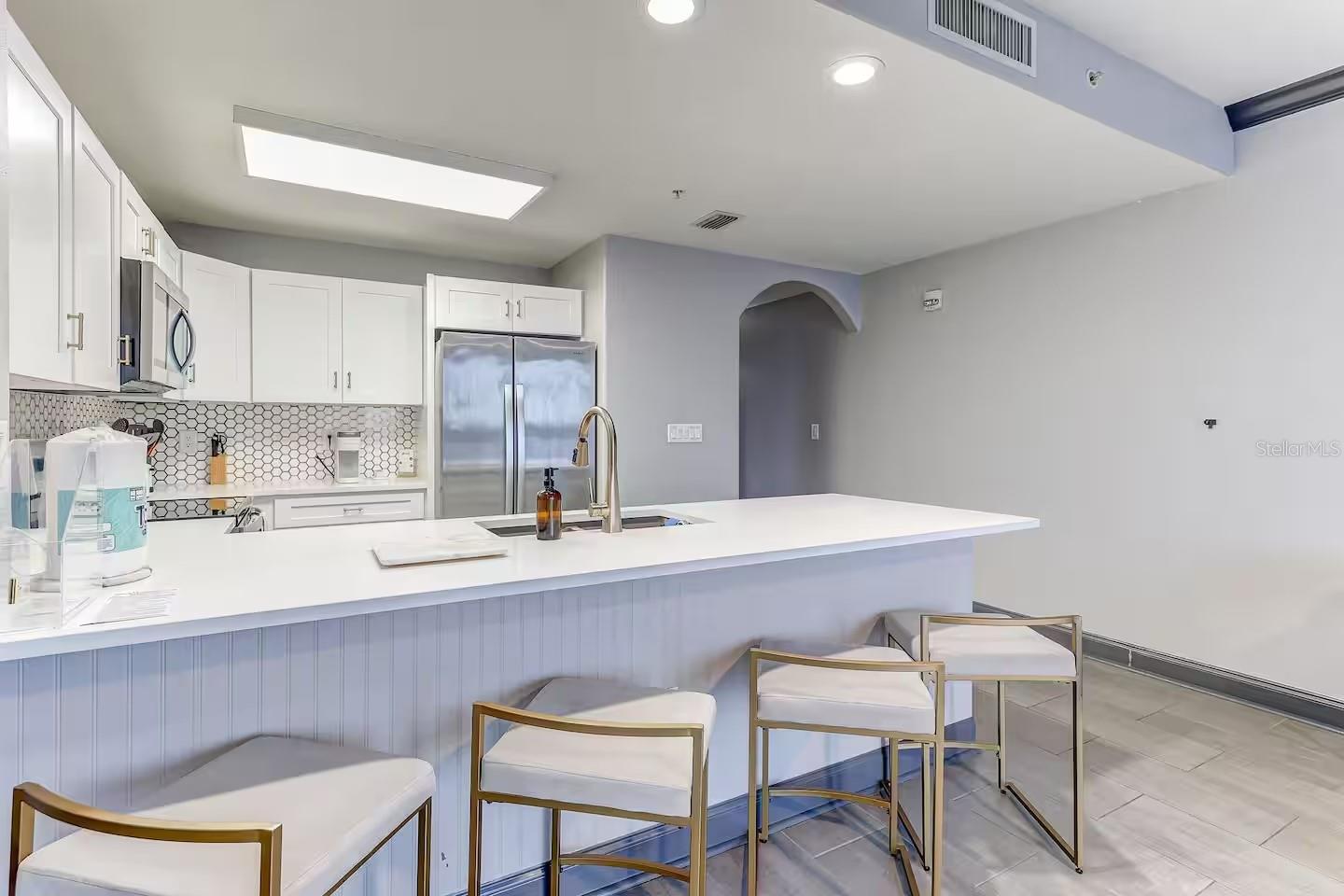 Image 11 of 32 For 13415 Blue Heron Beach Drive 410